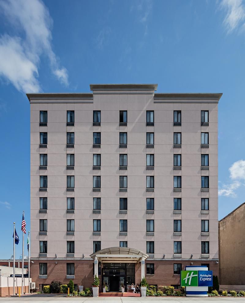 Express Brooklyn By Ihg Hotel 3*