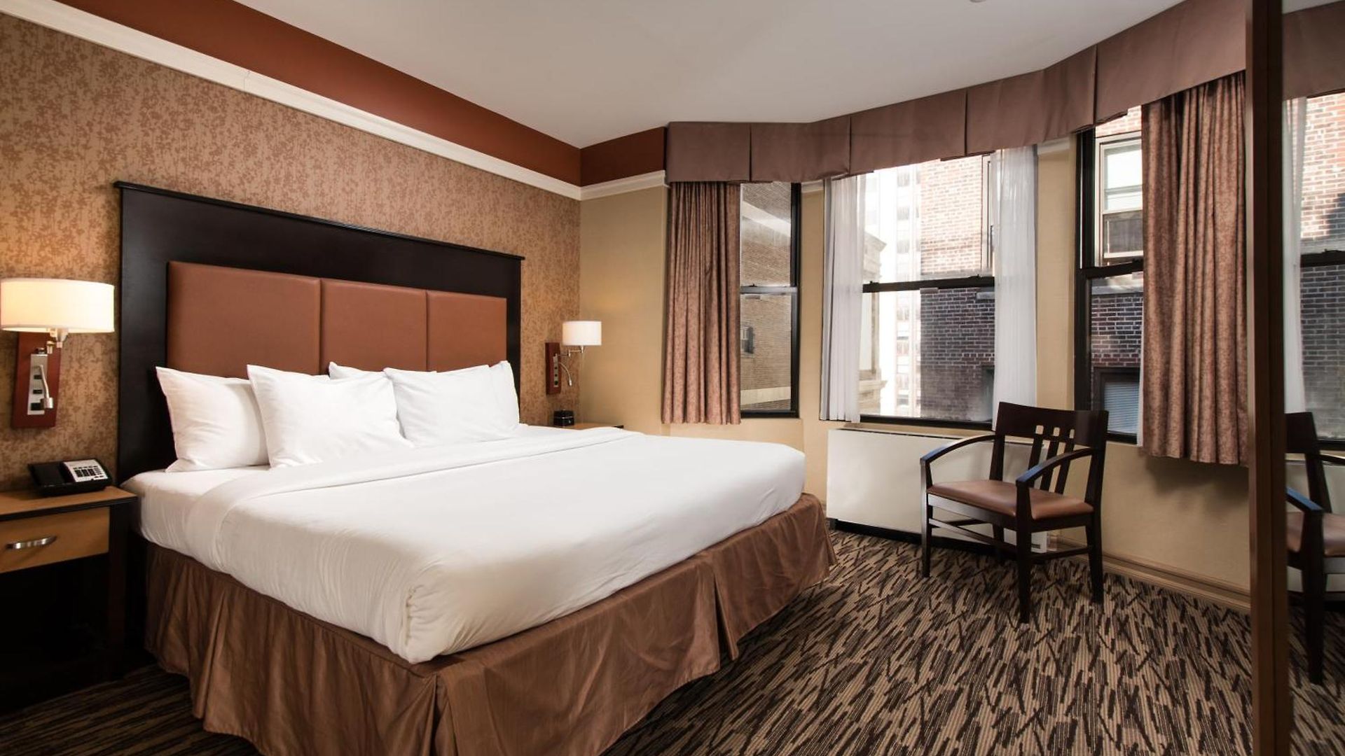 The At Fifth Avenue 3*