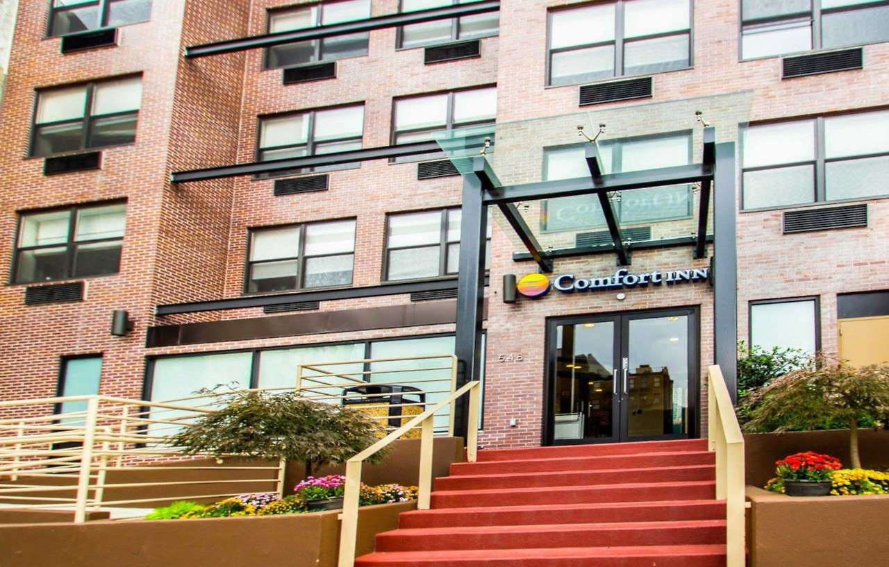 Times Square West Hotel, Bw Signature Collection Hotel 3*