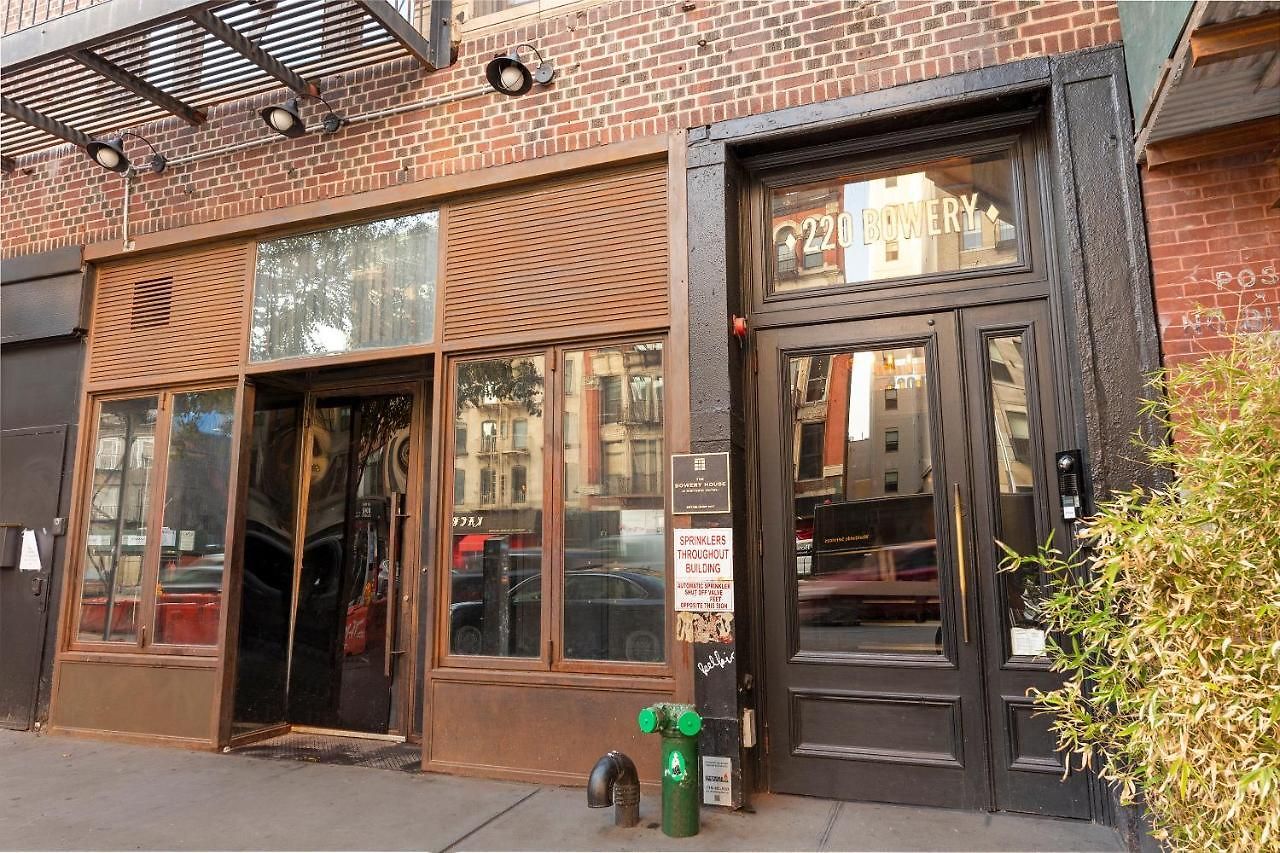 The Bowery House Hostel New York