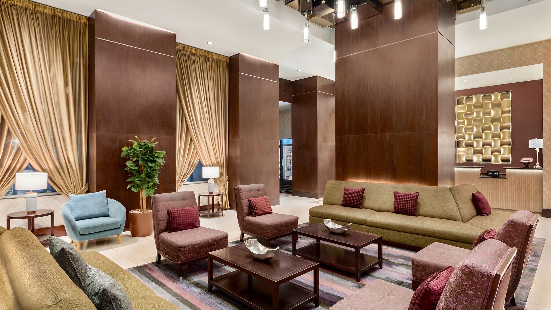 Doubletree By Hilton Downtown