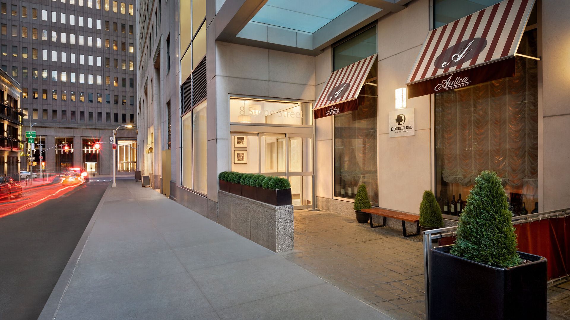 Doubletree By Hilton Downtown 4*