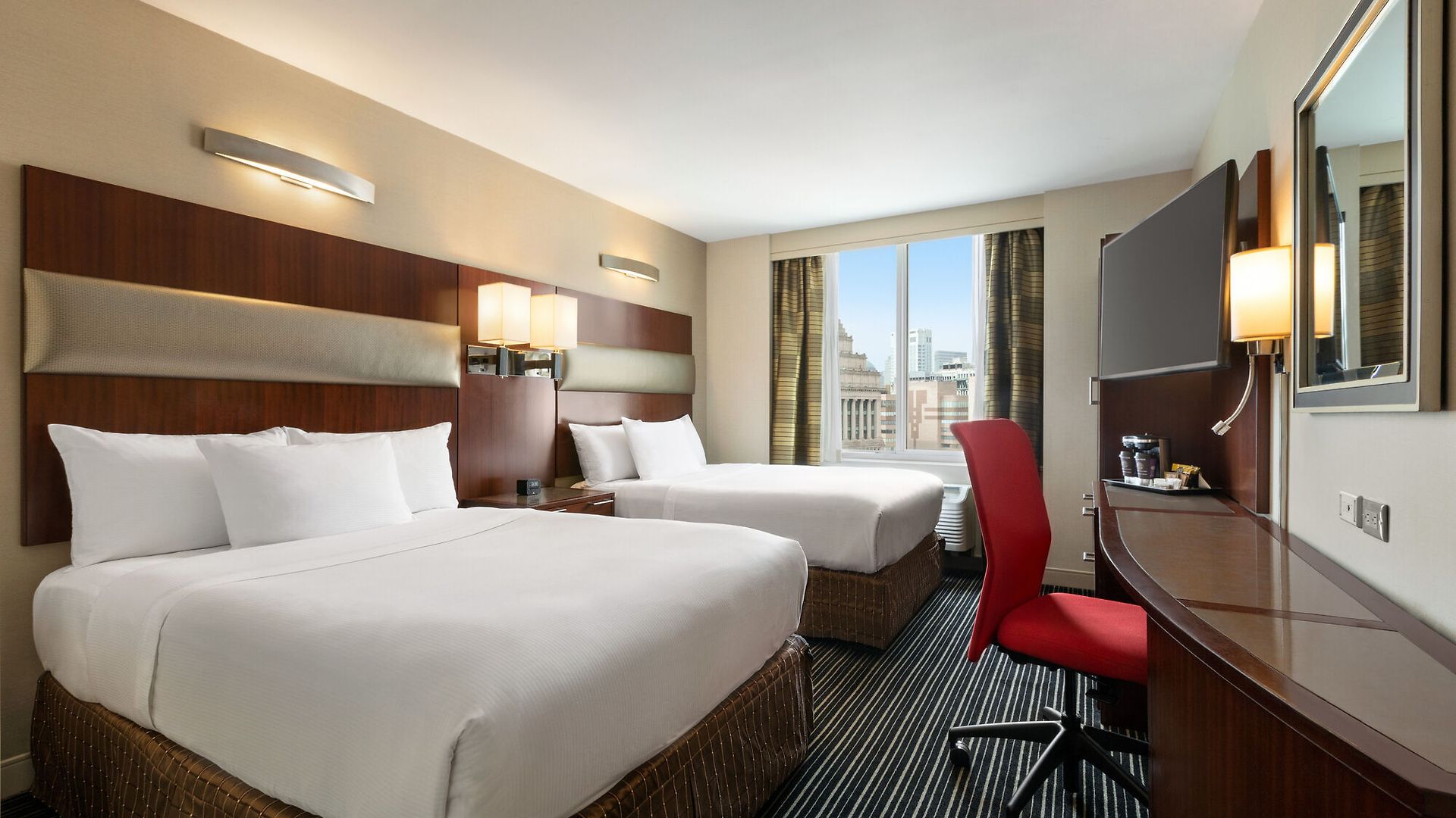 Doubletree By Hilton Downtown 4*