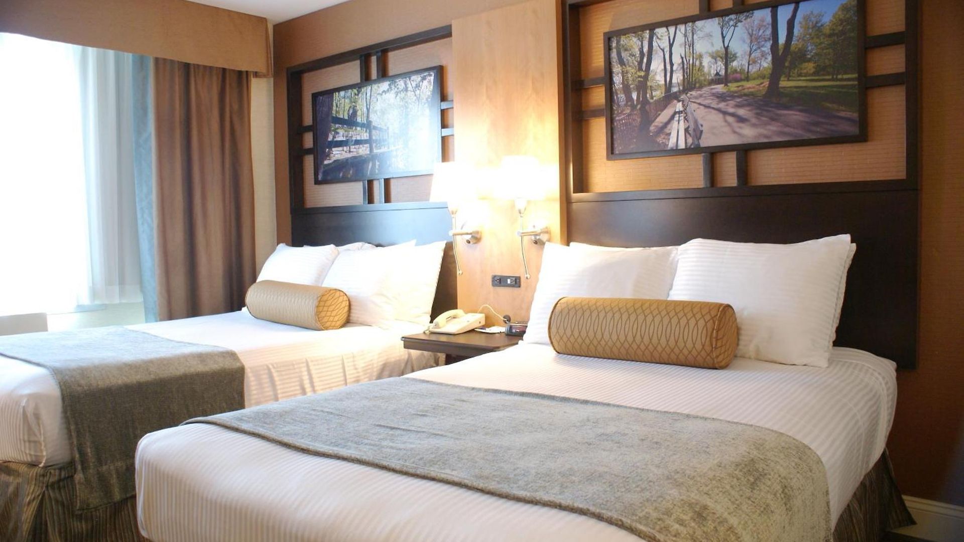 Hotel Western Queens Gold Coast 3*