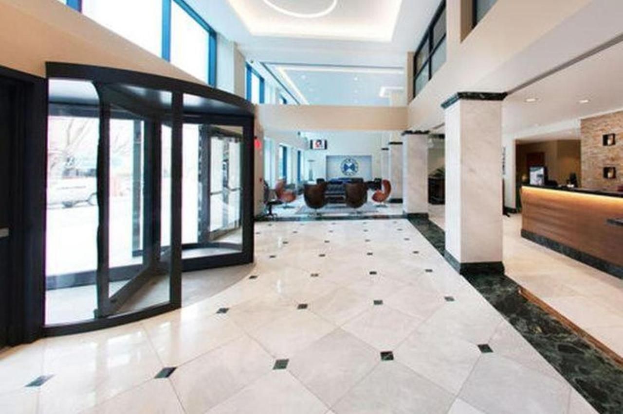 Hotel Comfort & - Kew Gardens Near La Guardia Airport New York