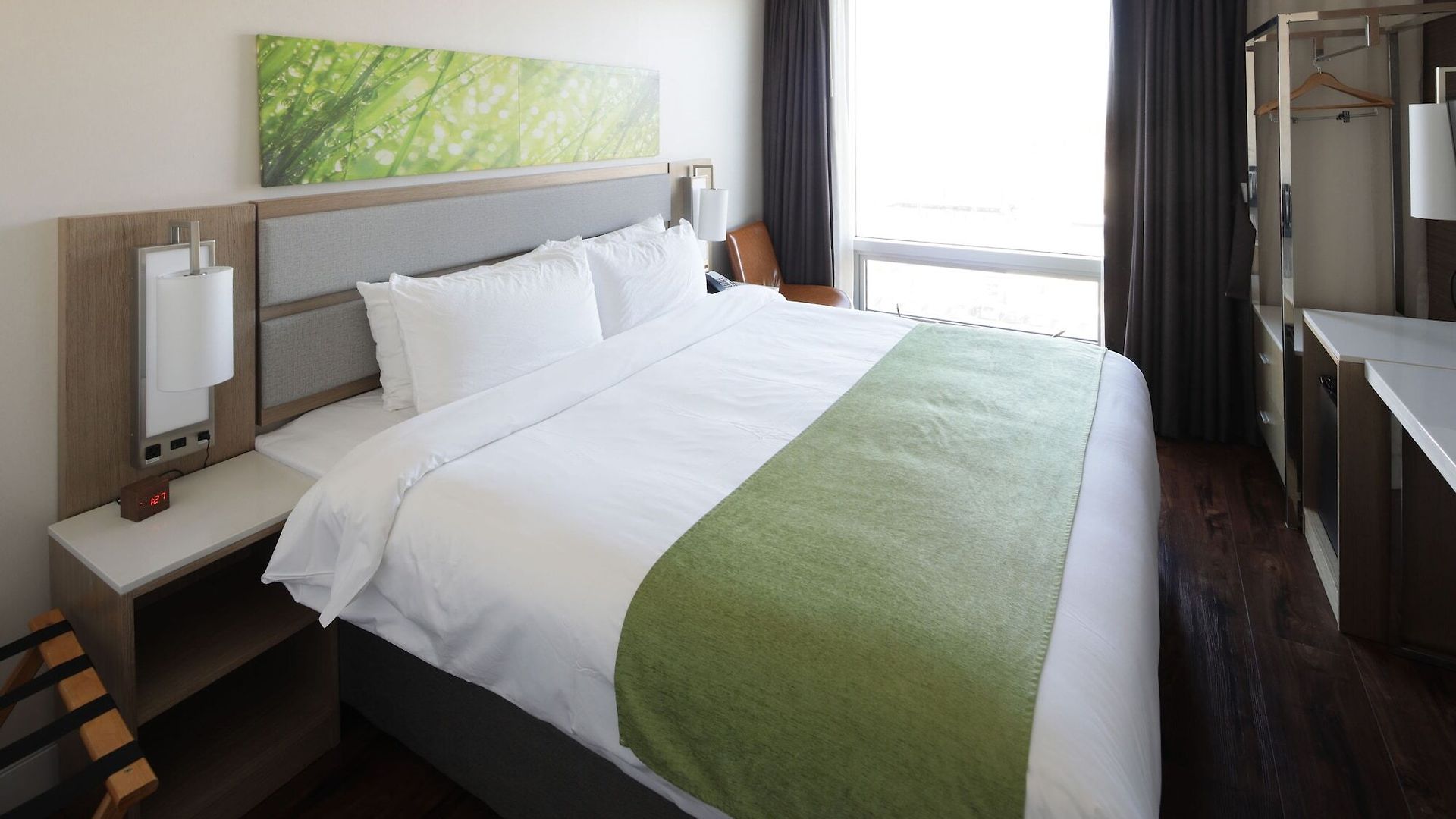 Wyndham Garden Fresh Meadows Flushing