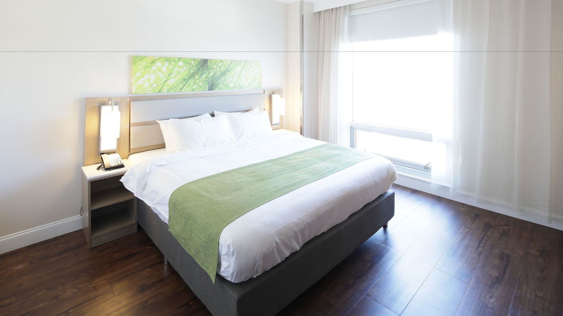 Wyndham Garden Fresh Meadows Flushing