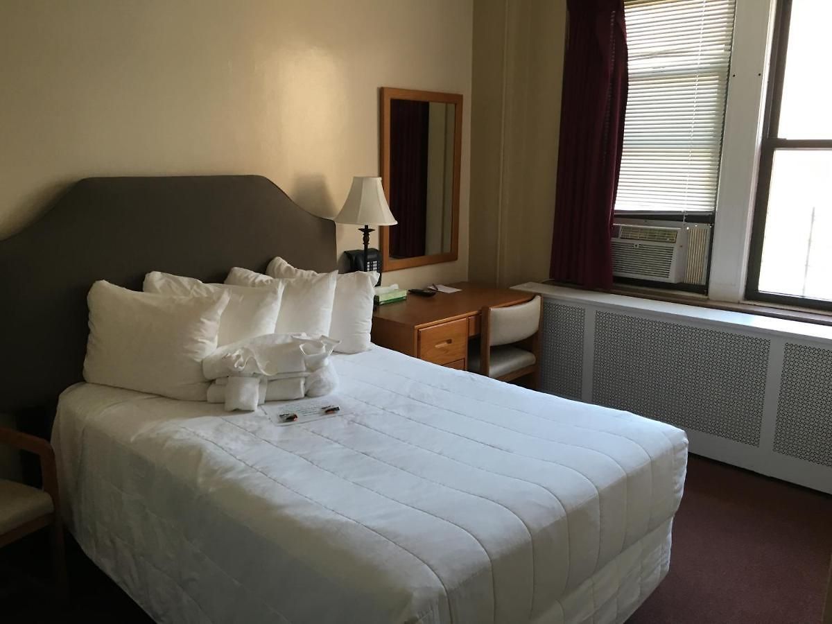 Leo House 3* New York