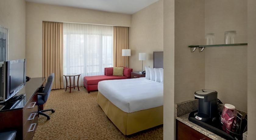 Marriott At The Brooklyn Bridge