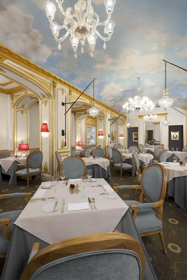 Plaza Athenee By Suiteness New York