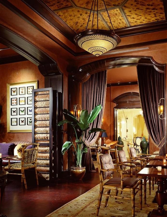 Plaza Athenee By Suiteness