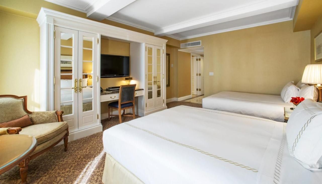 Plaza Athenee By Suiteness Hotel New York