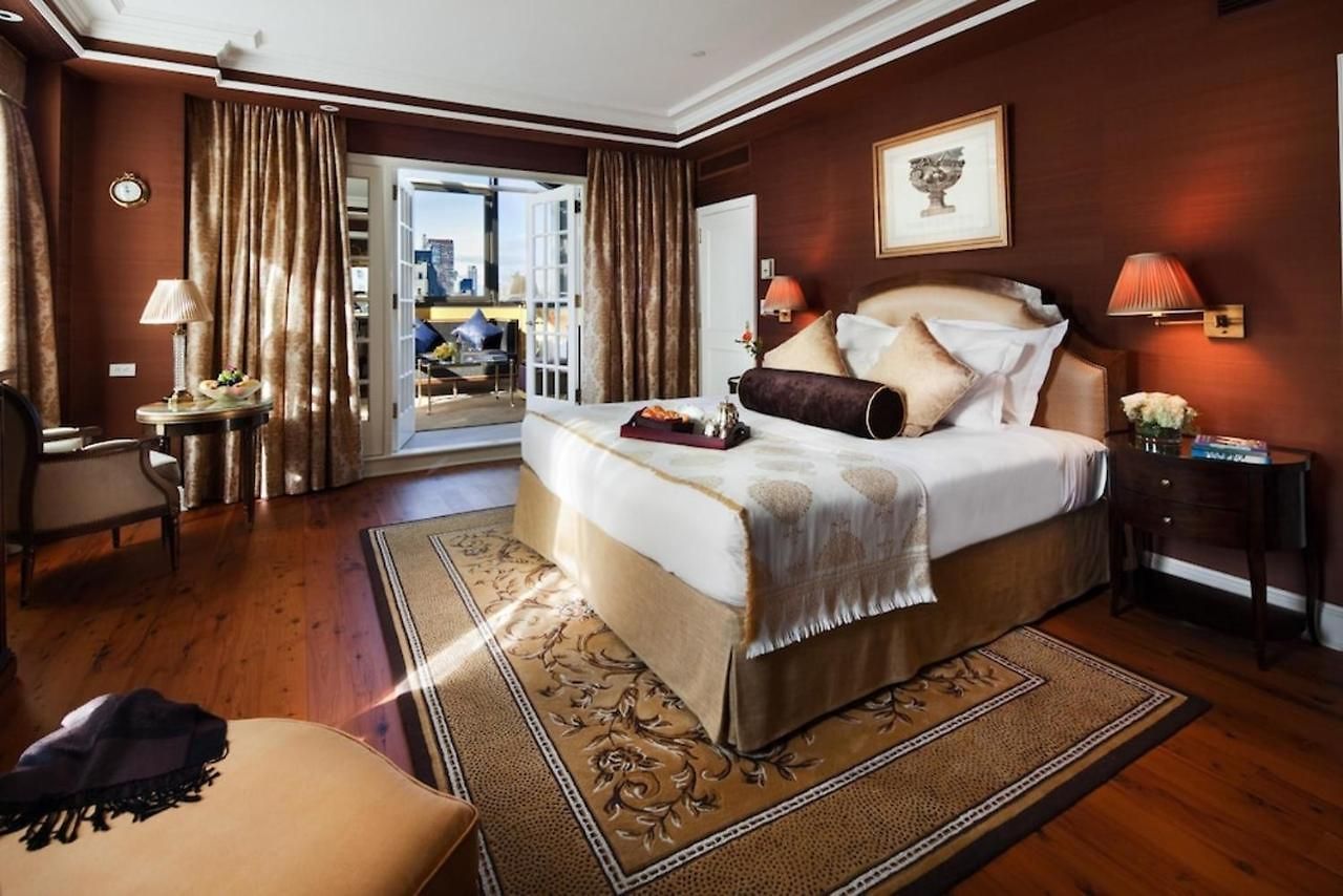 Hotel Plaza Athenee By Suiteness New York