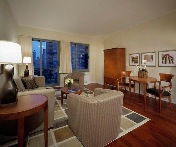 Aka United Nations Aparthotel 4*