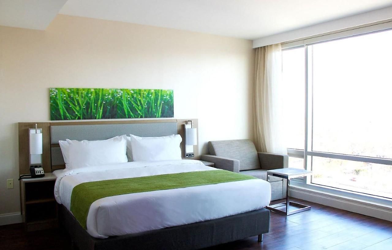 Hotel Wyndham Garden Fresh Meadows Flushing