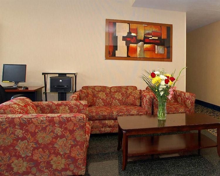 Hotel Comfort Jfk Airport 2*