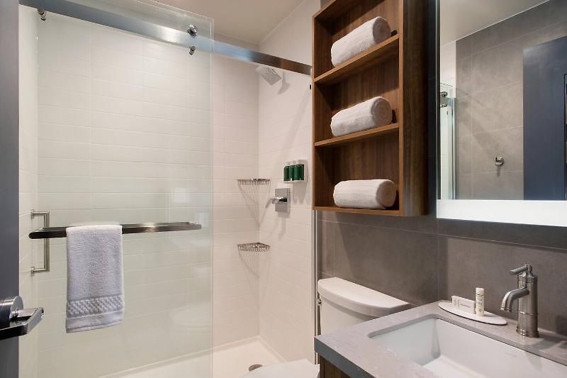 Towneplace Suites Ny Li Manhattan View Hotel New York