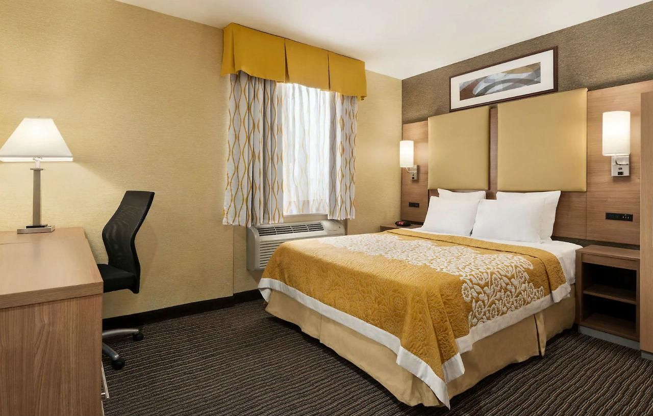 Days Brooklyn Hotel New York
