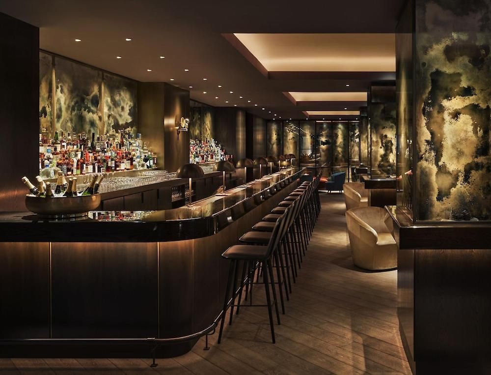 11 Howard By Suiteness Hotel