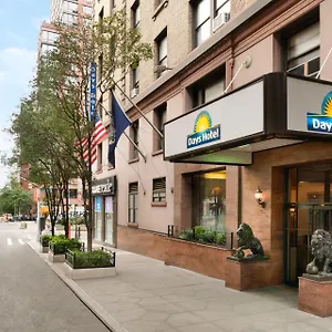 Night Hotel Broadway