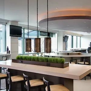 Courtyard By Marriott New York Jfk Airport