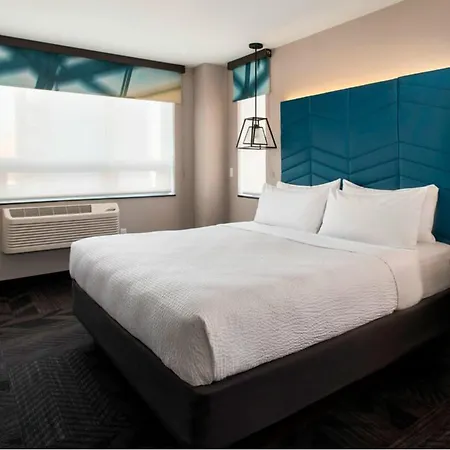 Four Points By Sheraton Manhattan Soho Village 3*