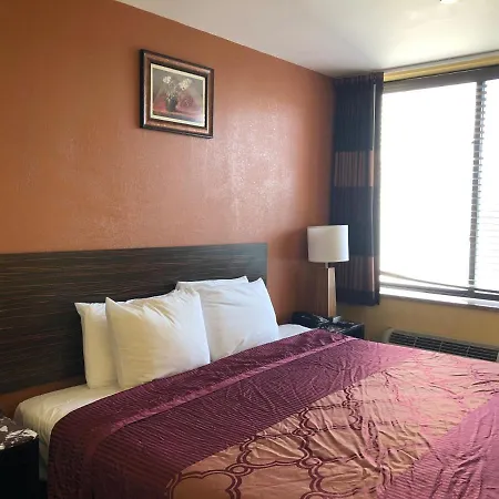 Hotel The Vue Express @ 39th Street 2*