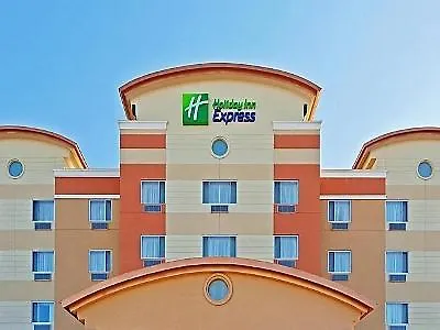 Express Maspeth By Ihg Hotel New York