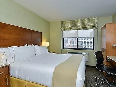 Express Manhattan Midtown West By Ihg Hotel 3*