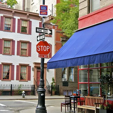 Courtyard By Marriott Manhattan / Soho New York
