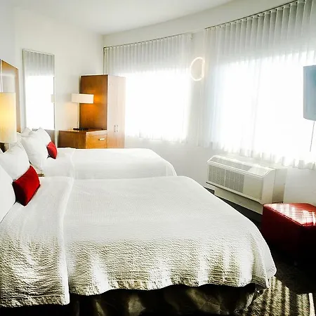 Hotel Fairfield & By Marriott Brooklyn New York