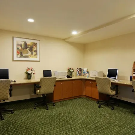Fairfield By Marriott Jfk Airport Hotel 3*