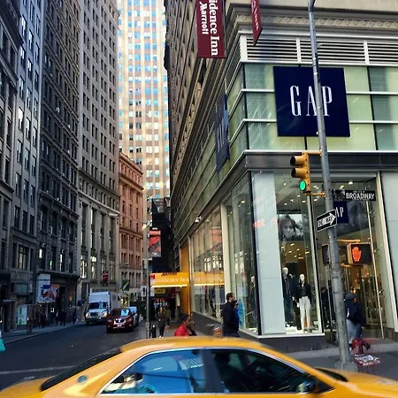 By Marriott Downtown Manhattan/world Trade Center Area New York