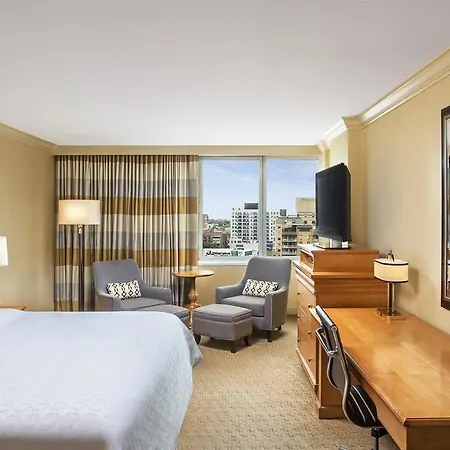Hotel Sheraton Laguardia East 3*