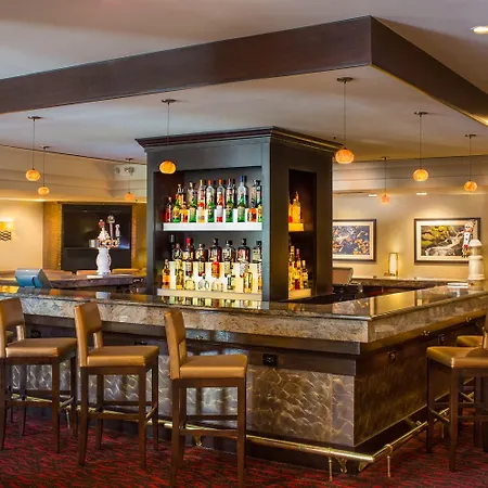 Hotel Doubletree By Hilton New York-laguardia