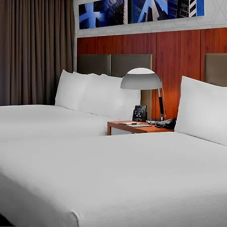 Doubletree By Hilton Metropolitan Hotel