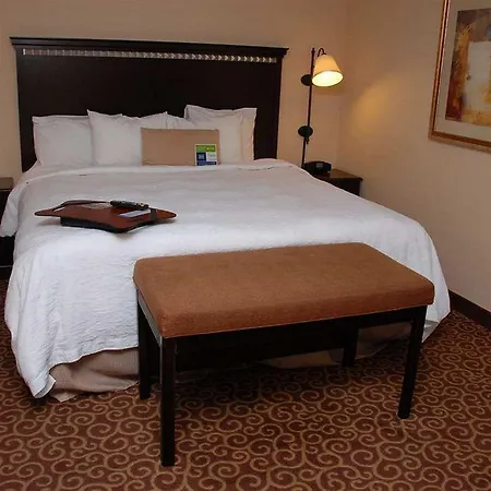 Hampton & Staten Island 3*