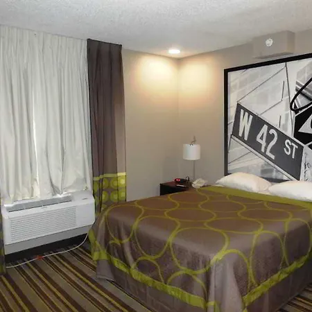 Super 8 By Wyndham Jamaica North Conduit 2*