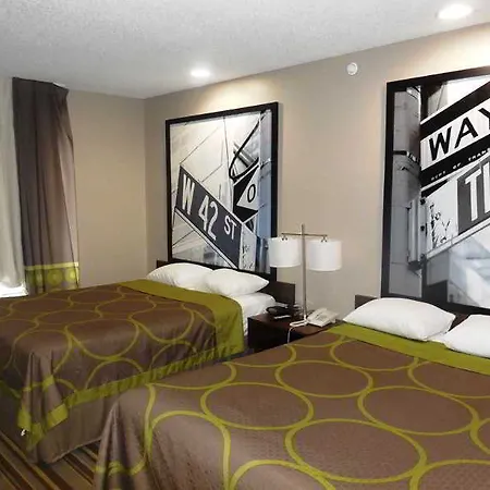 Super 8 By Wyndham Jamaica North Conduit