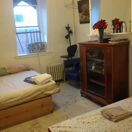 Guest house Private In Manhattan