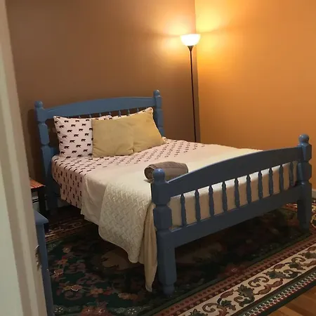 Beautiful Near Jfk And Close To Laguardia Airports