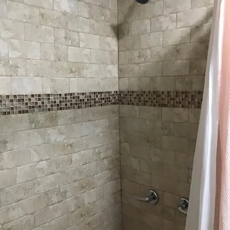 Beautiful Near Jfk And Close To Laguardia Airports Homestay New York