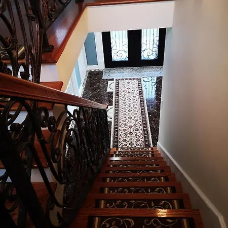 Luxury Hotel-style In Queens, Homestay *
