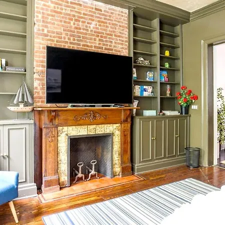 House With 5 Bedrooms In Manhattan With Enclosed Garden And Wifi New York