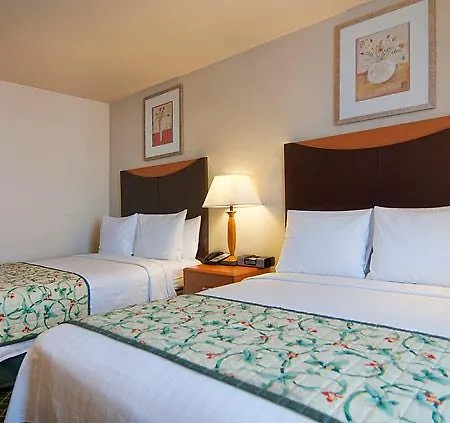 Fairfield By Marriott Jfk Airport 3*
