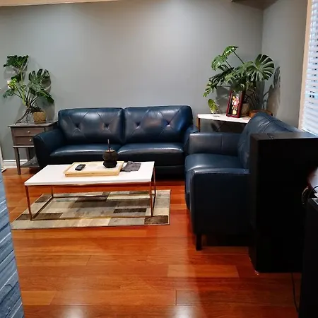 Luxury Hotel-style In Queens, *