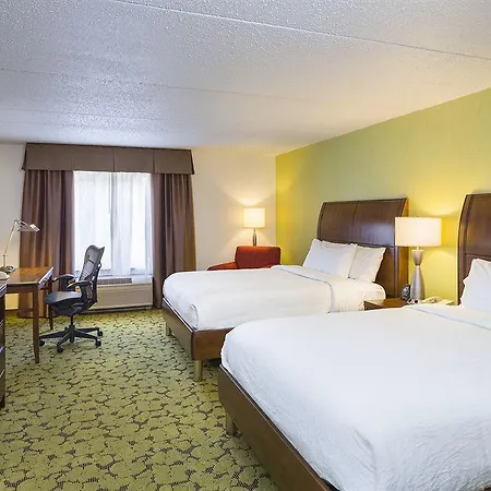 Hilton Garden Manhattan Midtown East - Newly Renovated 3*