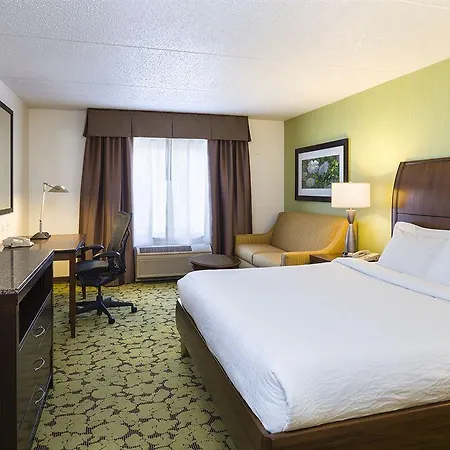 Hilton Garden Manhattan Midtown East - Newly Renovated