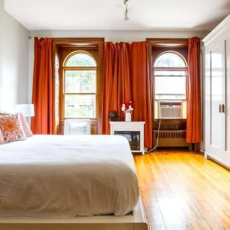 House With 5 Bedrooms In Manhattan With Enclosed Garden And Wifi Holiday home