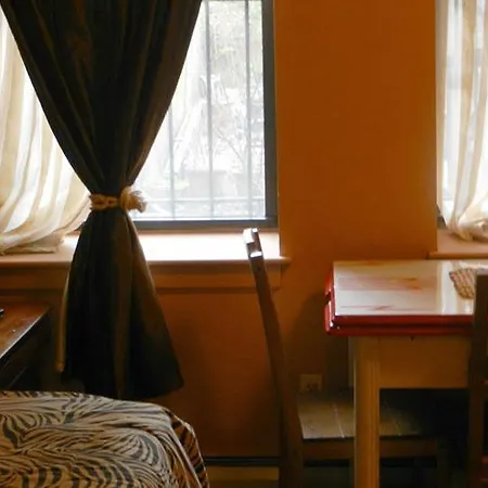Efuru Guest house New York
